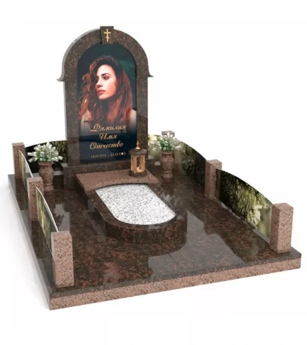 Памятники из цветного гранита